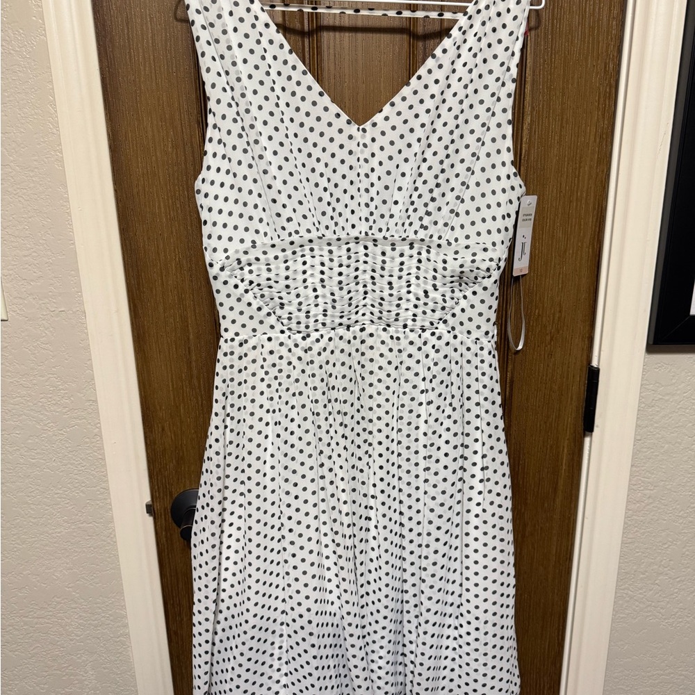 Black and White polka dot Sleeveless V-Neck Sundress